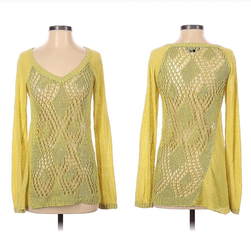 😊4/$20 Christopher Fischer Yellow Plunge V Neck Linen Pullover Sweater S